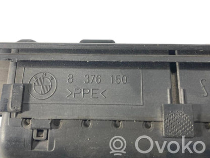 Задняя воздухо-вентиляционная решетка