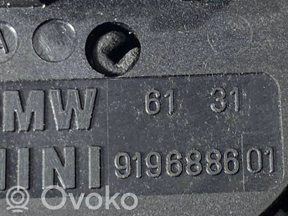 Passenger airbag switch