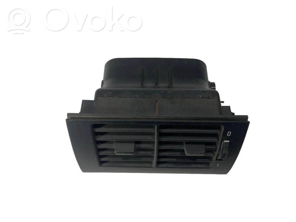 Aizmugurējā gaisa - ventilācijas reste