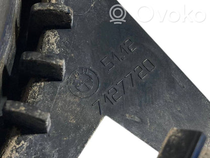 Aizmugurējā bufera montāžas kronšteins