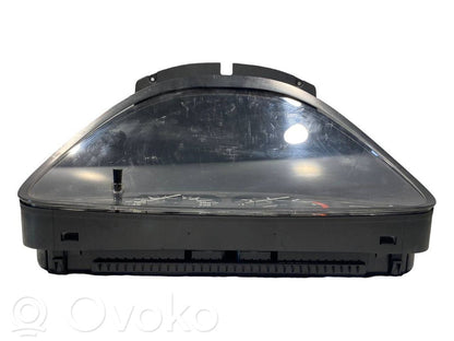 Speedometer (in the instrument panel)