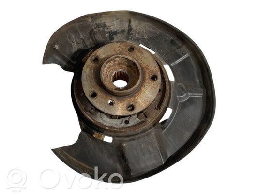 Aizmugurē riteņa rumbas vārpstas šarnīrs (stupica, capfa)