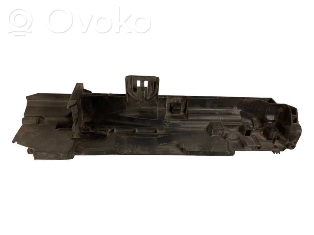 Radiatora (-u) turētājs / kronšteins