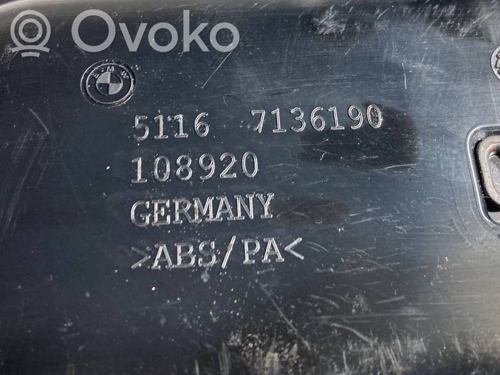 Salona dekoratīvās apdares komplekts