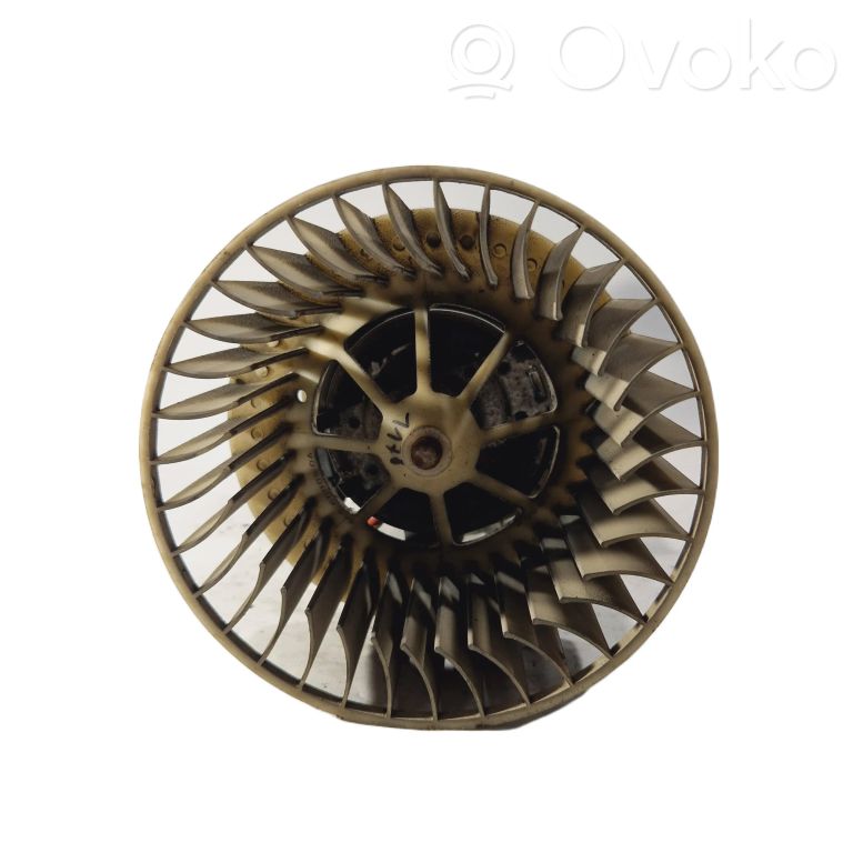 Mazā radiatora ventilators