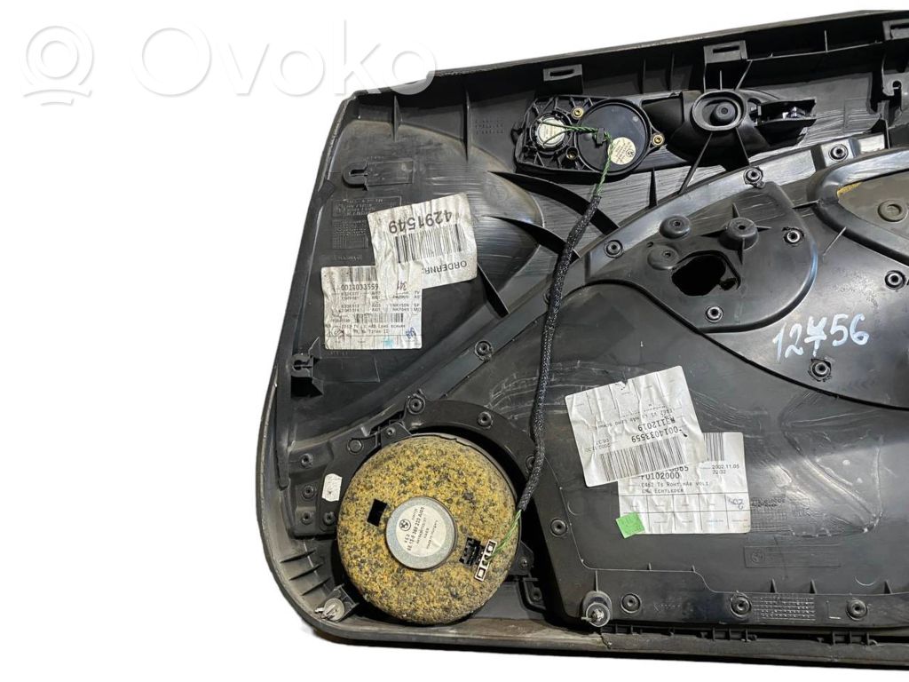 Priekšējo durvju apdare