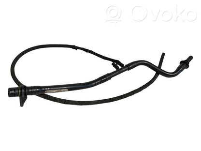 Caurulīte (-es) / šļūtene (-es)