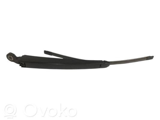 Rear window wiper arm