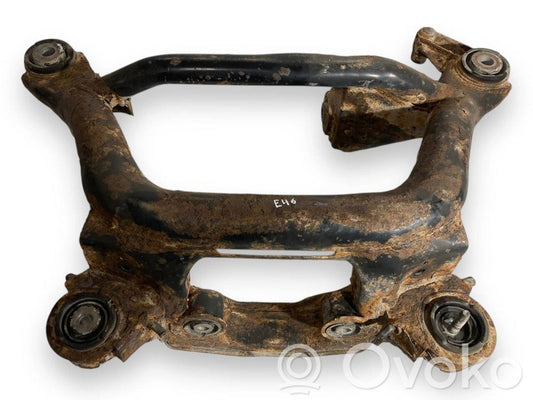 Pusrāmis aizmugurējais / priekšējais