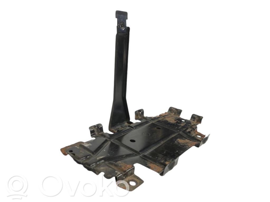 Akumulatora nostiprināšanas pamatne