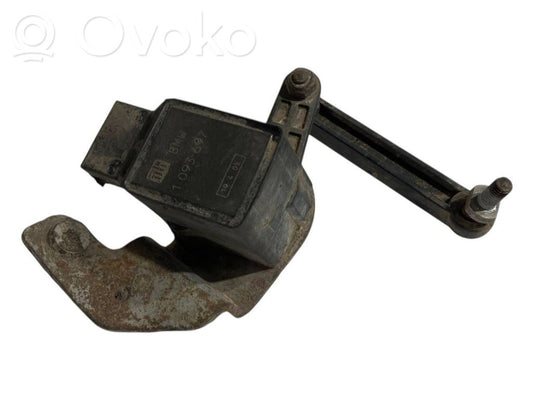 Augstuma sensors (priekšējo lukturu)