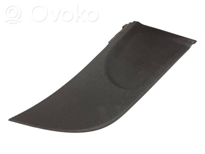 Sānu dekoratīvā apdare (priekšā)