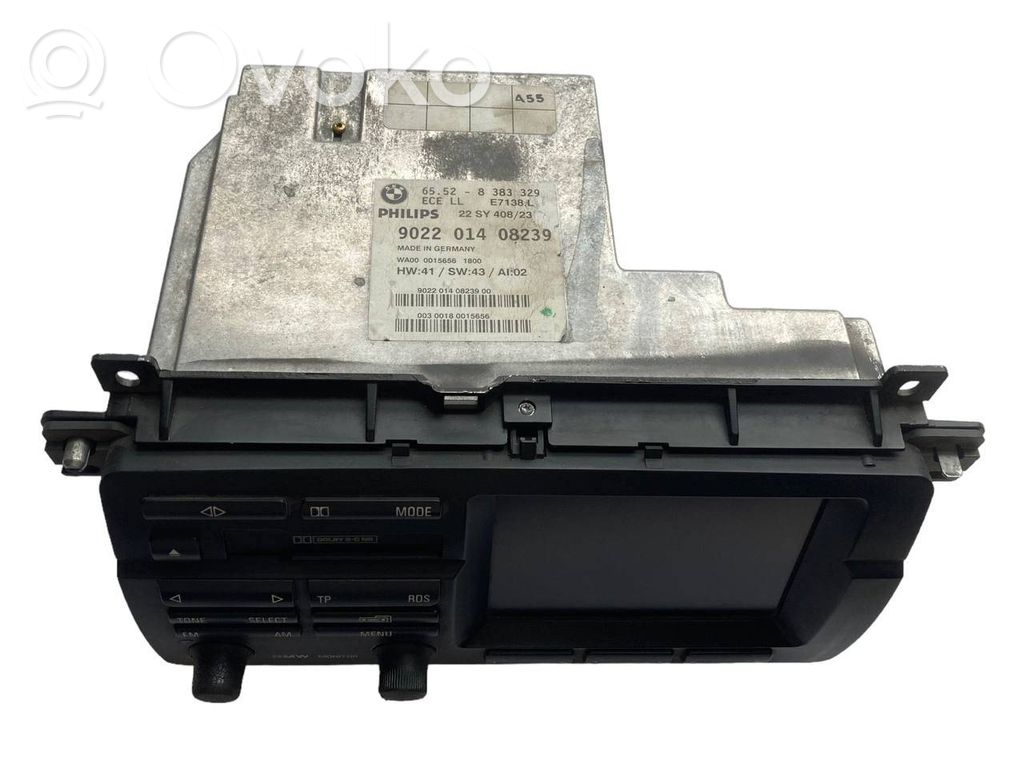 Radio / CD/DVD atskaņotājs / navigācija