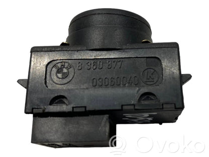 Seat adjustment switch(es)