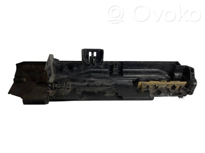 Radiator(s) holder/bracket