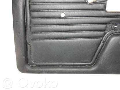 Priekšējo durvju apdare