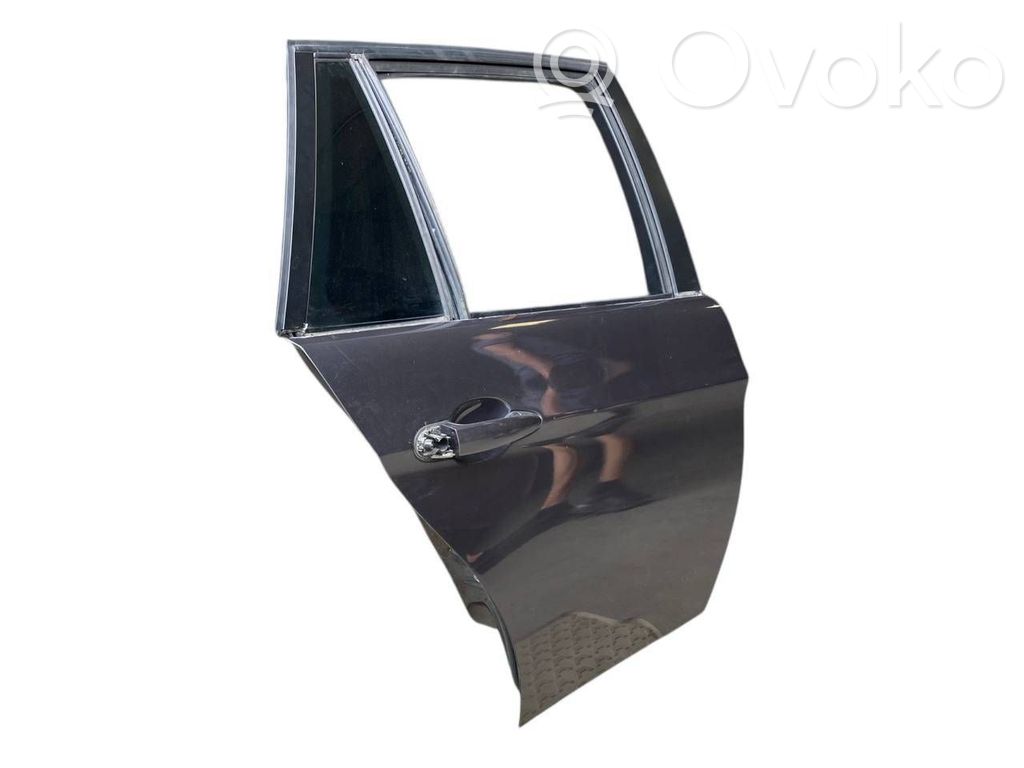 Aizmugurējās durvis