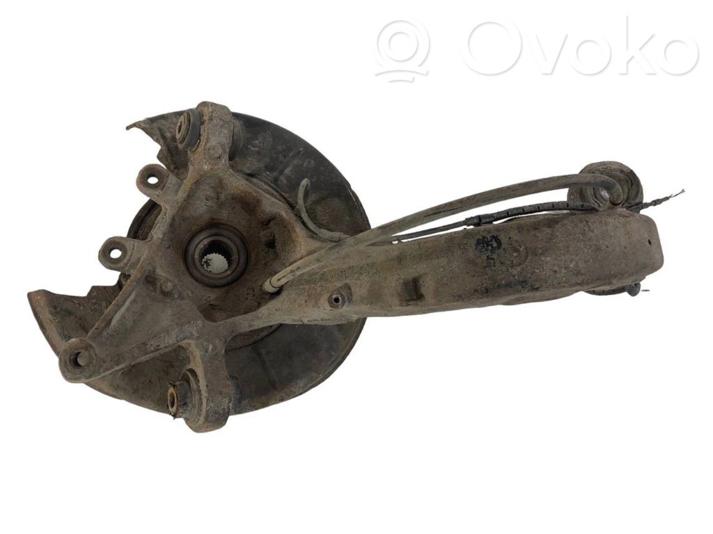 Aizmugurē riteņa rumbas vārpstas šarnīrs (stupica, capfa)