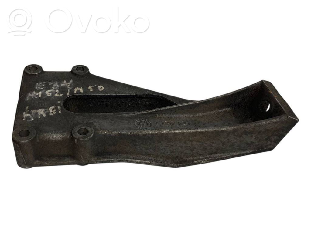 Dzinēja nostiprināšanas stiprinājums-kronšteins