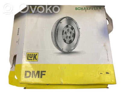 Dual mass flywheel