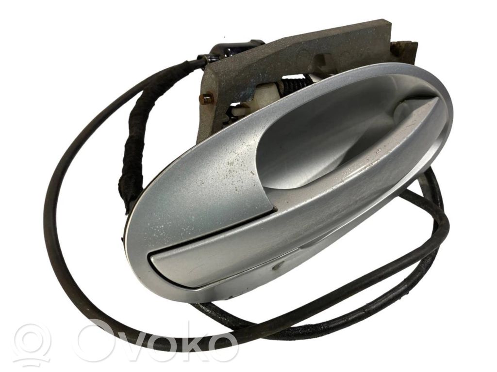 External opening handle