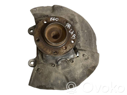 Priekšējā riteņa rumbas vārpstas šarnīrs (stupica, capfa)