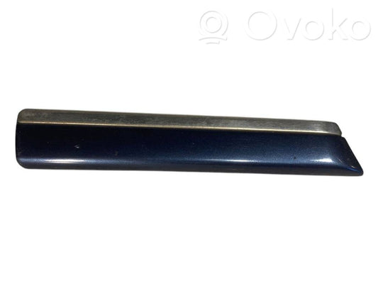 Spārna dekoratīvā apdare (moldings)