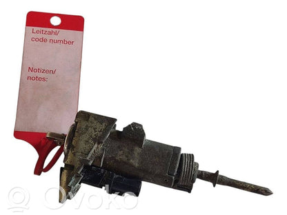 Aizvēršanas rokturis (aizmugurējā pārsega)