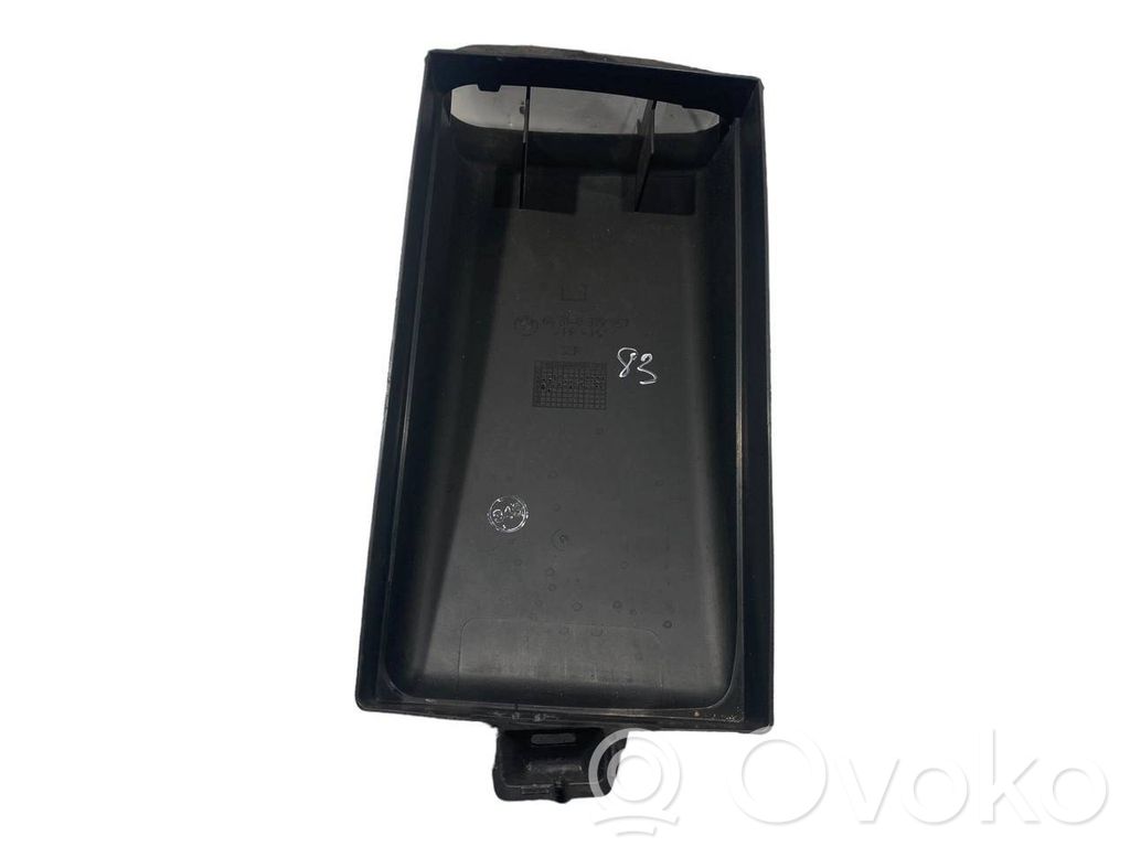 Salona gaisa mezgla plastmasas korpuss