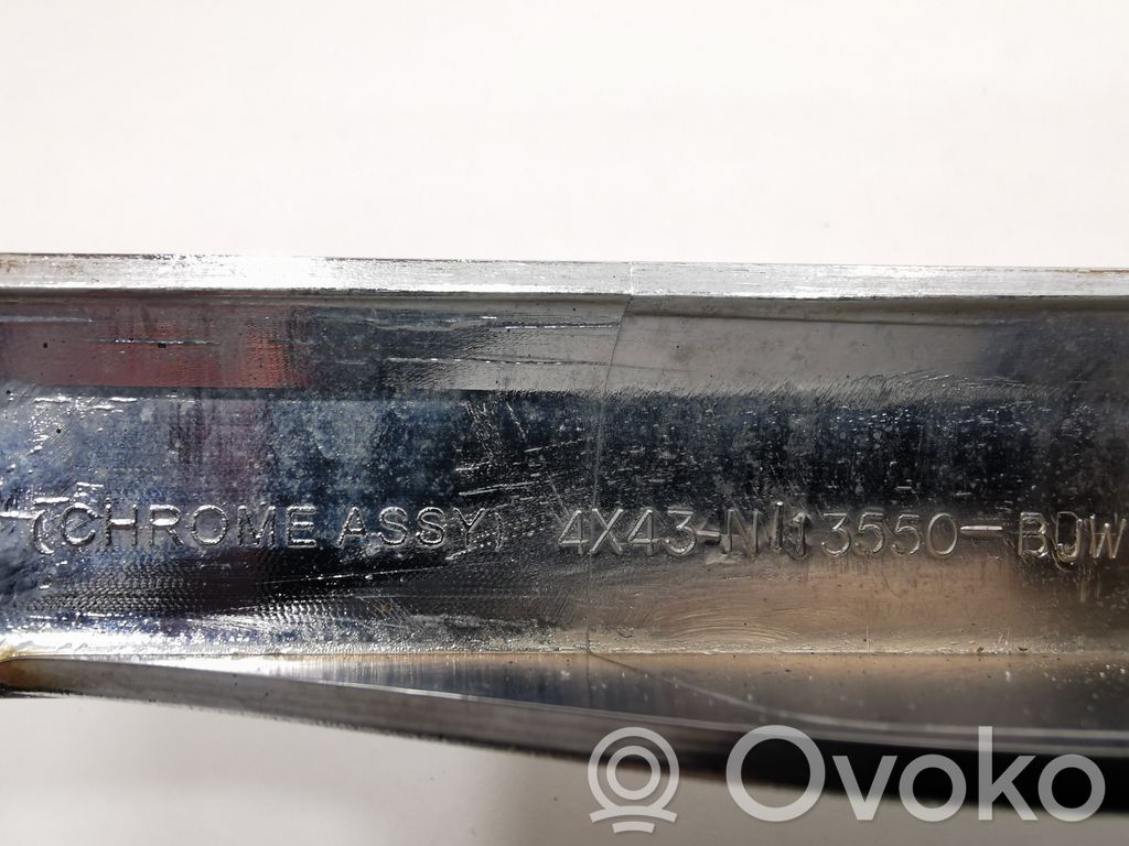 Полоса освещения номерного знака багажника