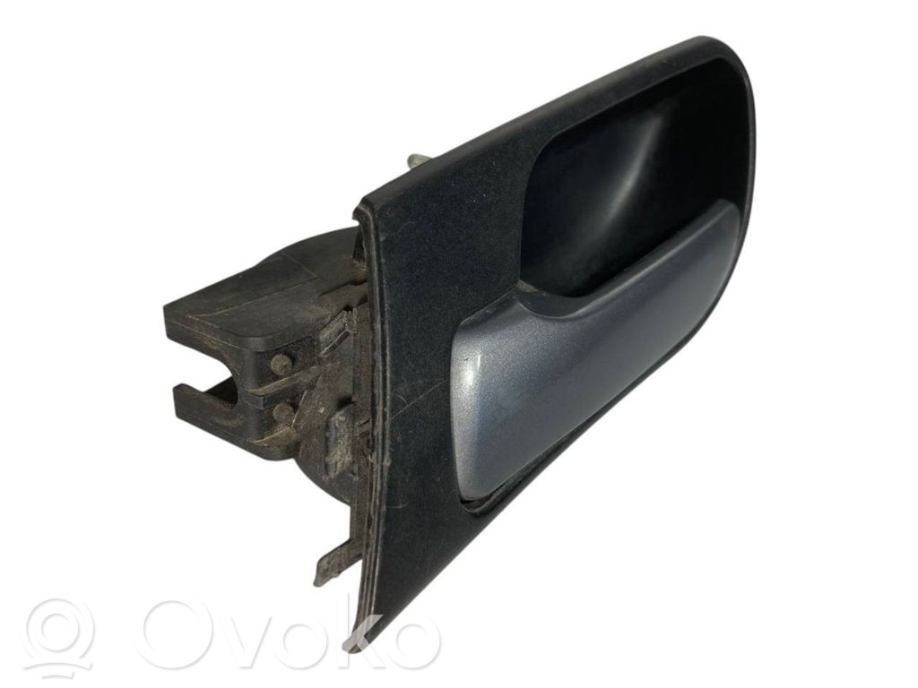 Внутренняя ручка открывания