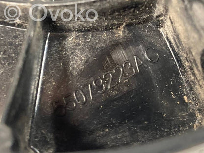 Aizmugurējā bufera montāžas kronšteins