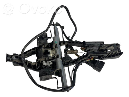 Aizmugurē turētājs / kronšteins ārējam atvēršanas rokturim