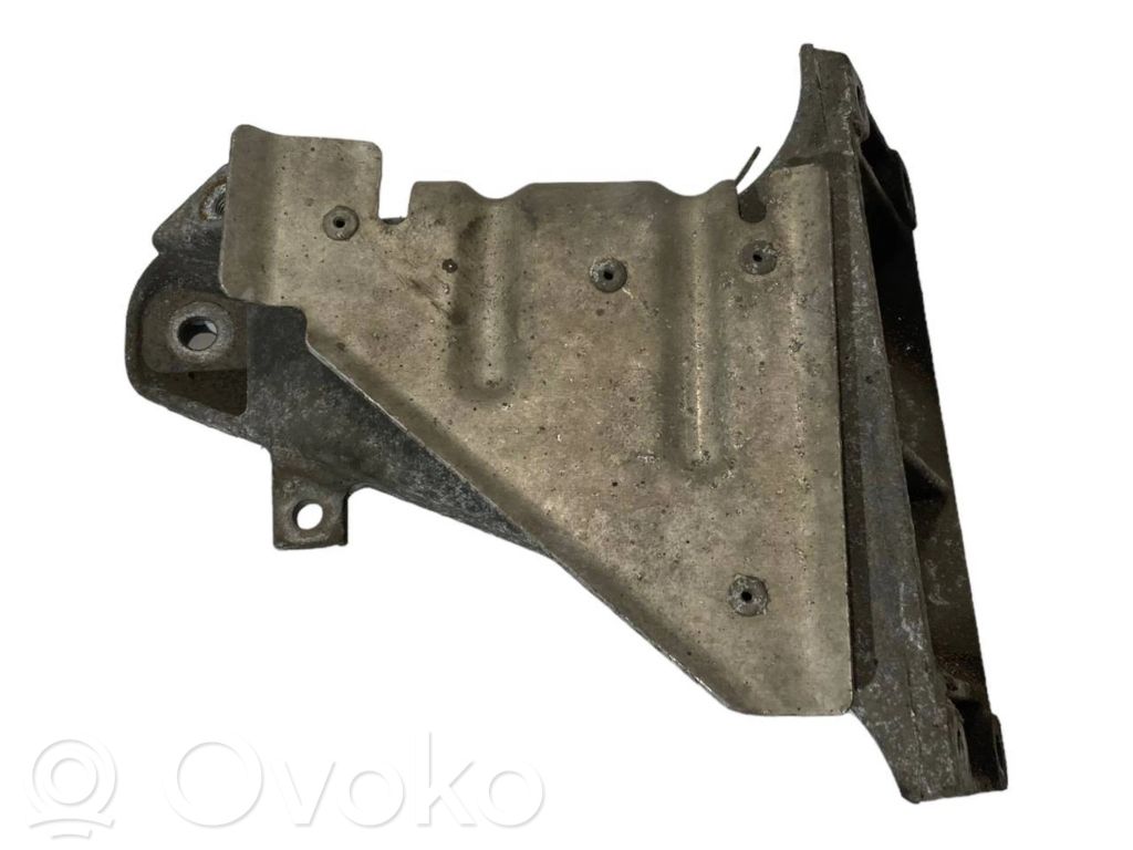 Dzinēja nostiprināšanas stiprinājums-kronšteins