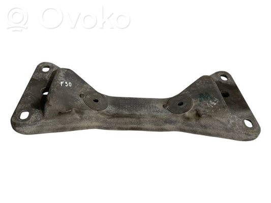 Кронштейн крепления трансмиссии