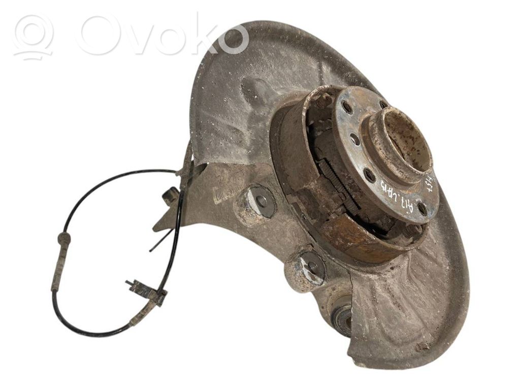 Aizmugurē riteņa rumbas vārpstas šarnīrs (stupica, capfa)