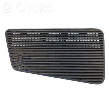 Центральная вентиляционная решетка