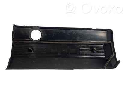 Dzinēja pārsegs (dekoratīva apdare)