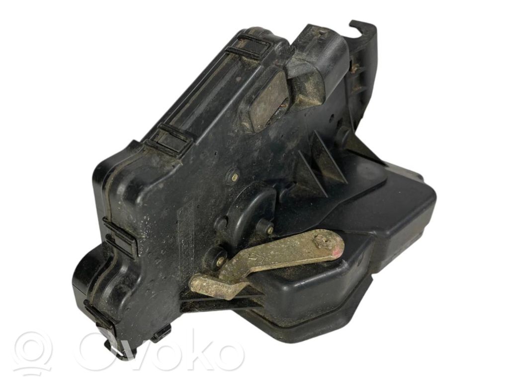 Aizmugurē slēdzene