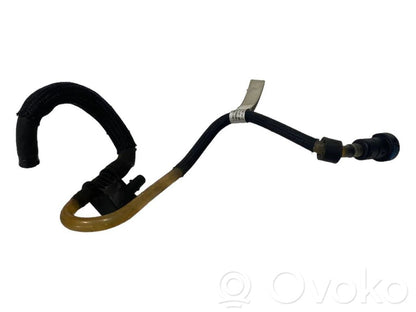 Degvielas caurulīte (-es)