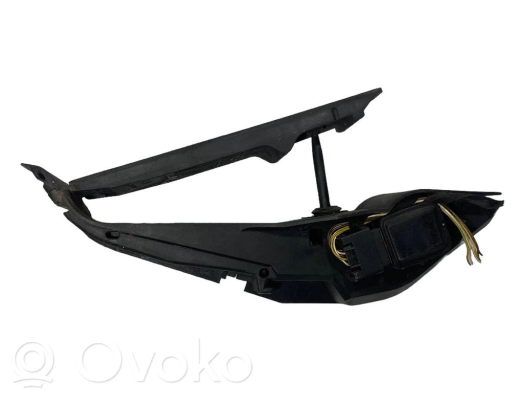 Педаль акселератора