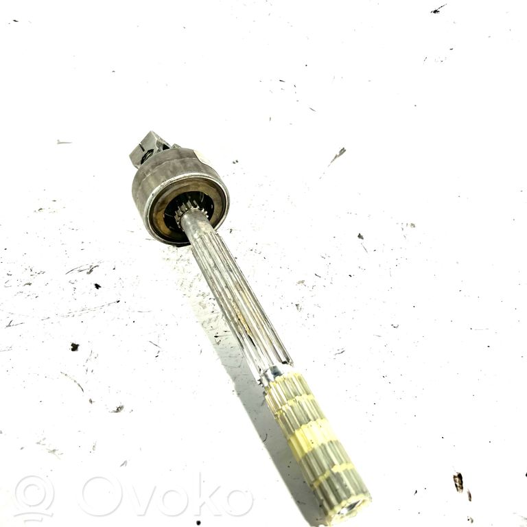 Stūresrata ass krustsavienojums