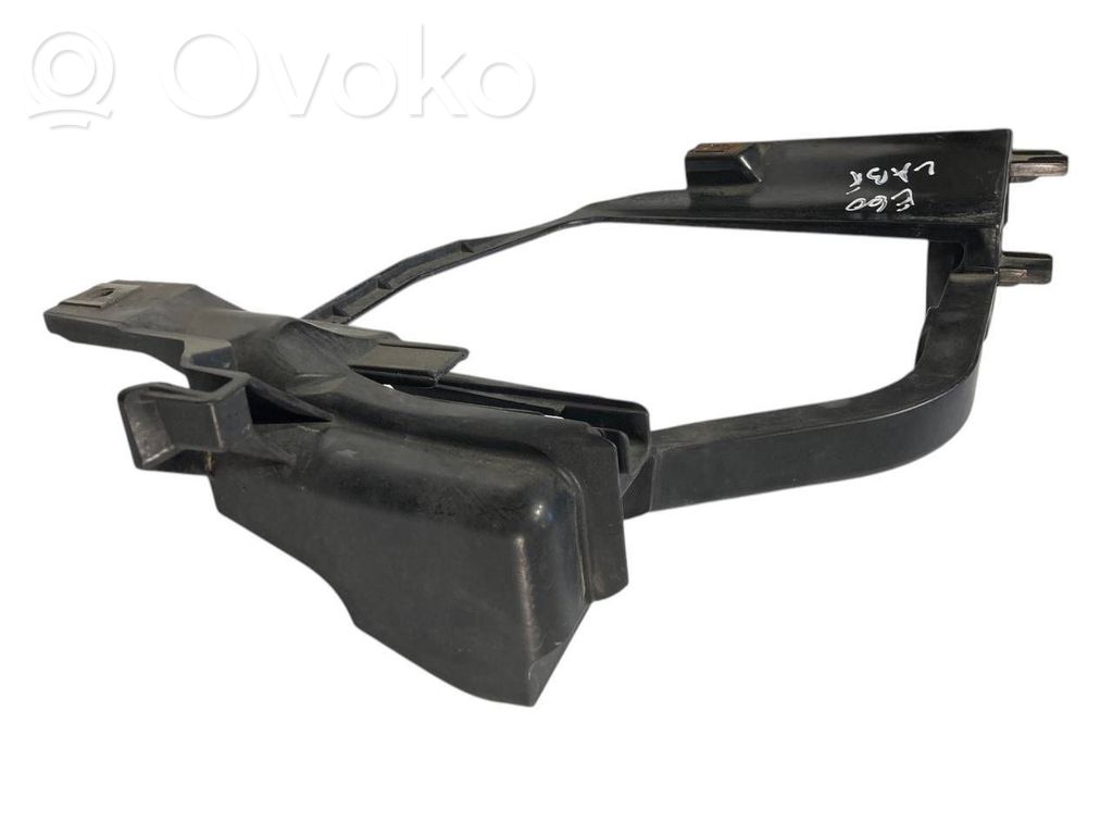 Priekšējā luktura turētājs