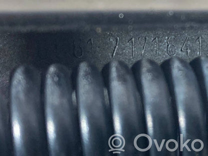 Windshield wiper arm