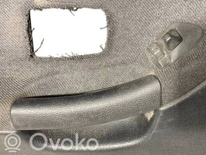 Priekšējo durvju apdare