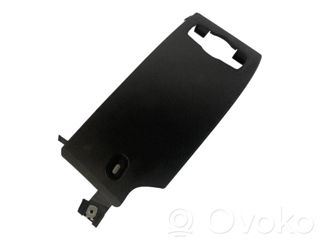 Декоративный щиток панели (нижний)