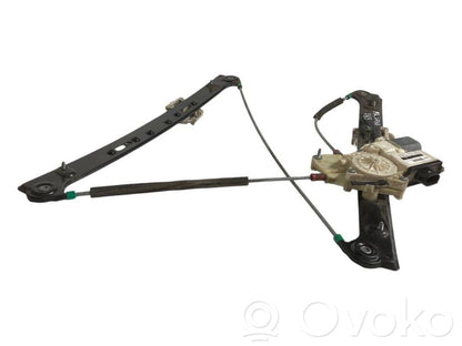 Priekšpusē elektriskā loga pacelšanas mehānisma komplekts