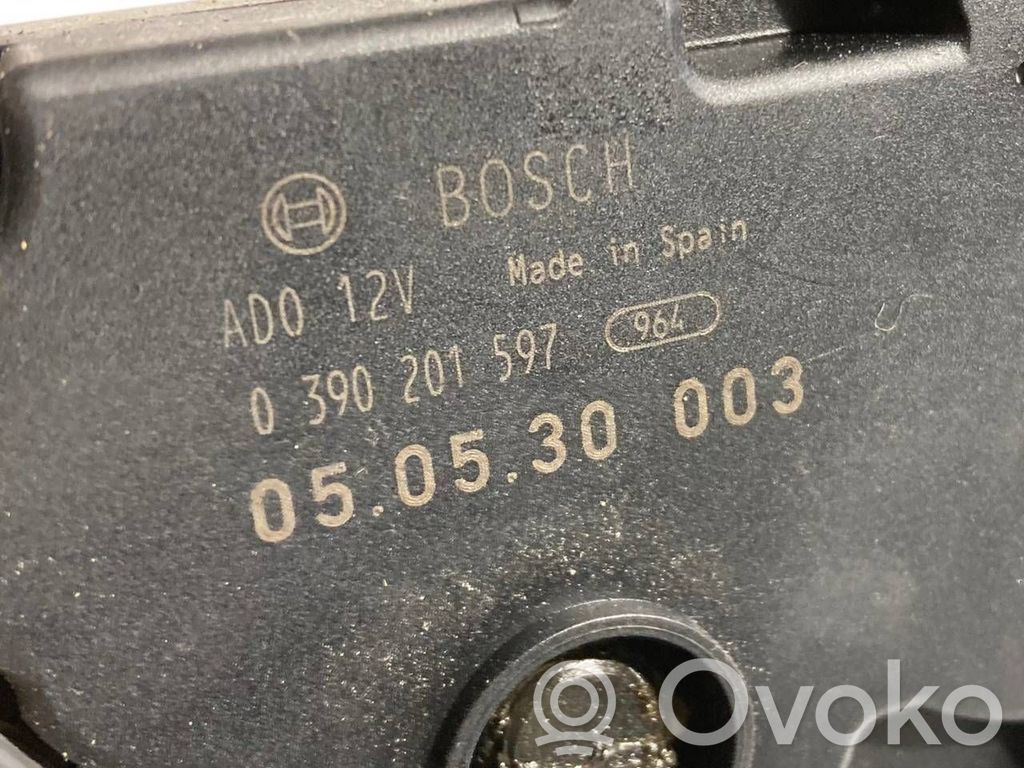 Aizmugurējā loga tīrītāja motoriņš