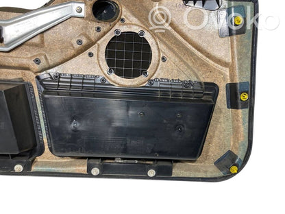 Priekšējo durvju apdare