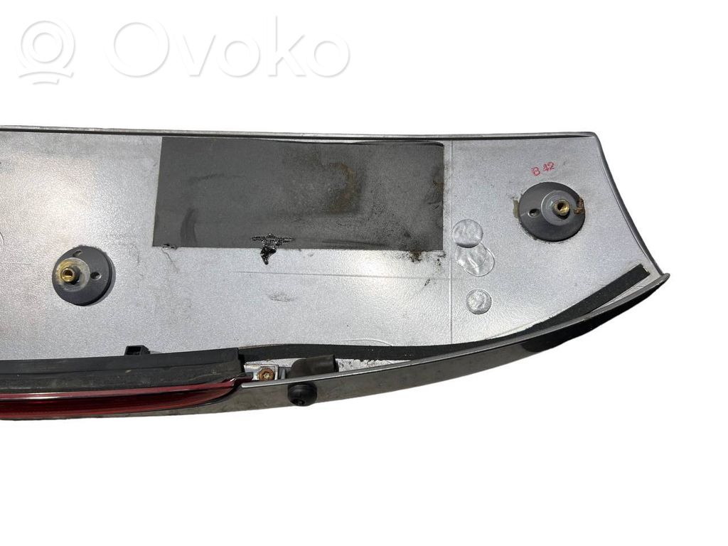 Spoilera aizmugurējais vāks